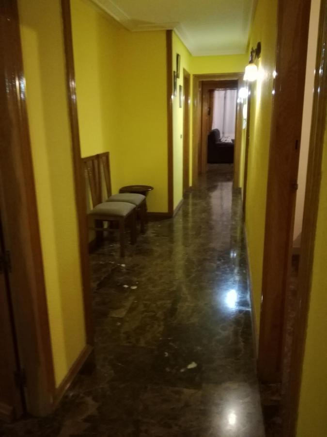 Alojamiento Romina Villanueva Del Arzobispo Exterior photo